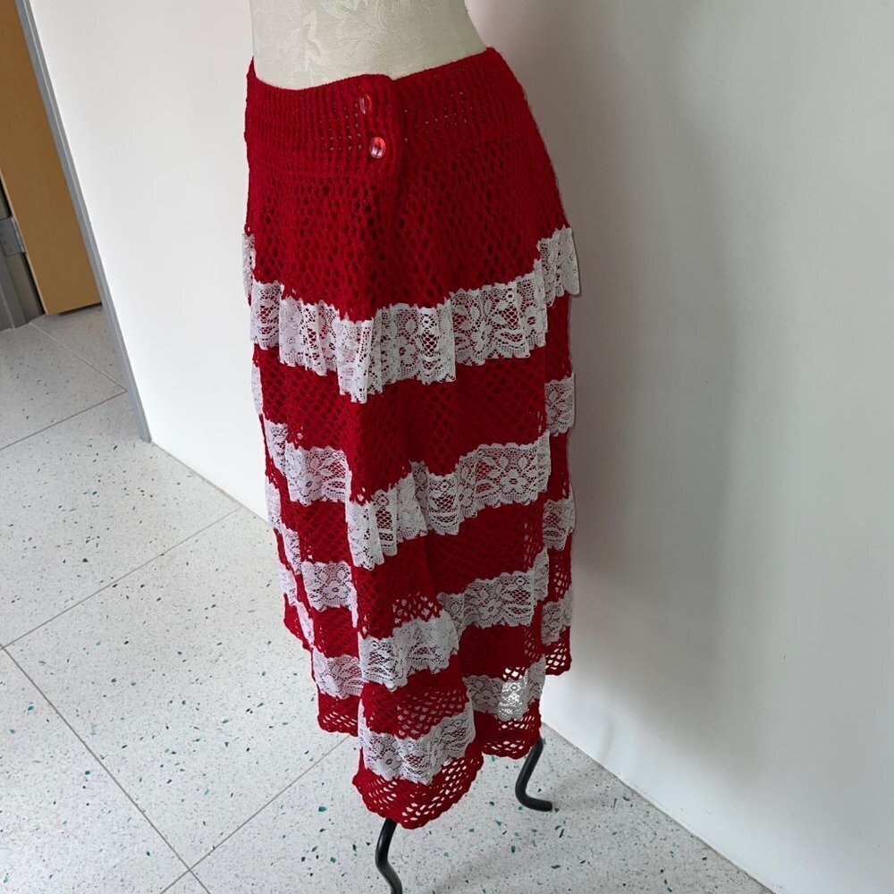 Vintage Womens Crochet Lace Skirt Size Large Fully Lined Red White Midi Button - Picture 10 of 13